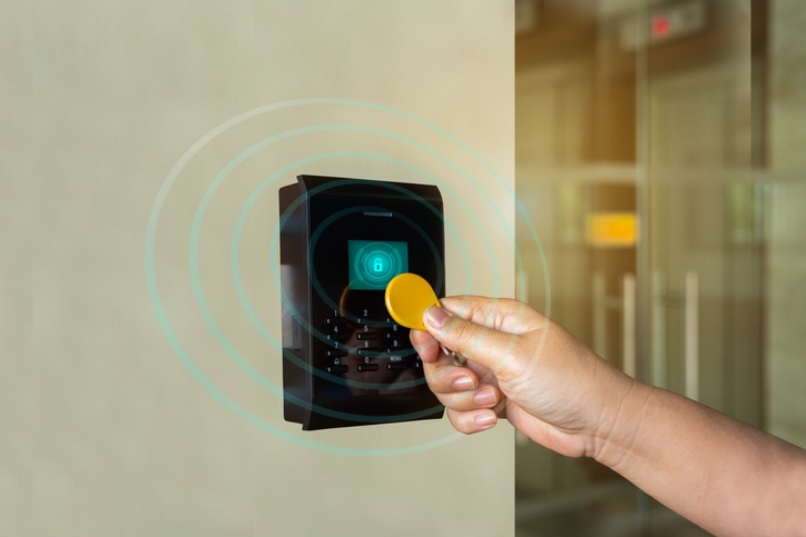 How to Choose the Right Access Control System for Your Residential Block 