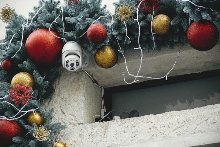 Protect Your Home This Holiday Season With The Best Home Security Camera Systems 